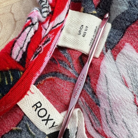 Roxy Red Floral Long-Sleeve V-neck Romper Size Small - Picture 10 of 12